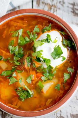  Shchi! Uma Sopa Cremosa e Refrescante com um Toque de Nostalgia Russa